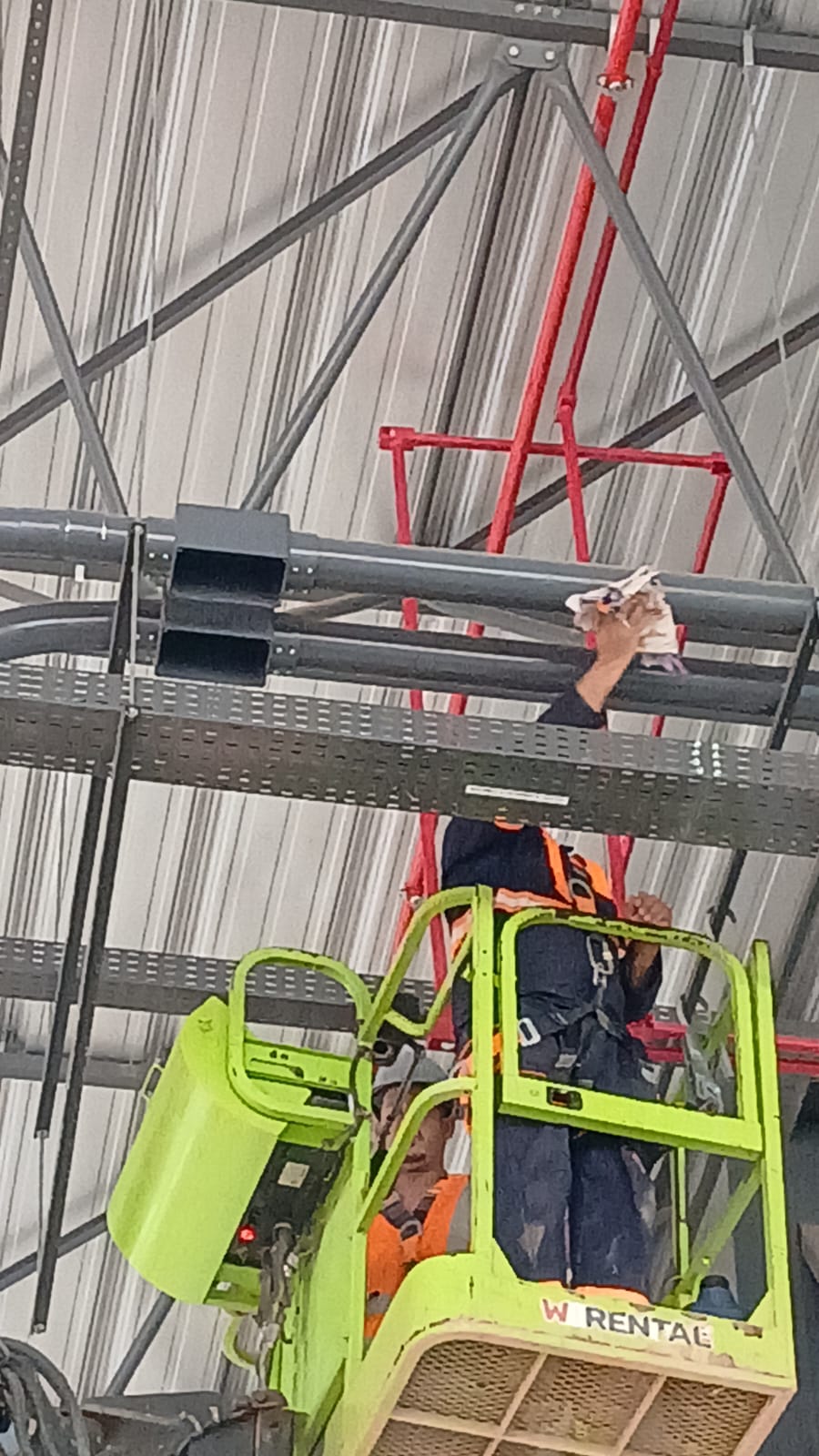 Trabalho de Global Serviços Elétricos, foto 2