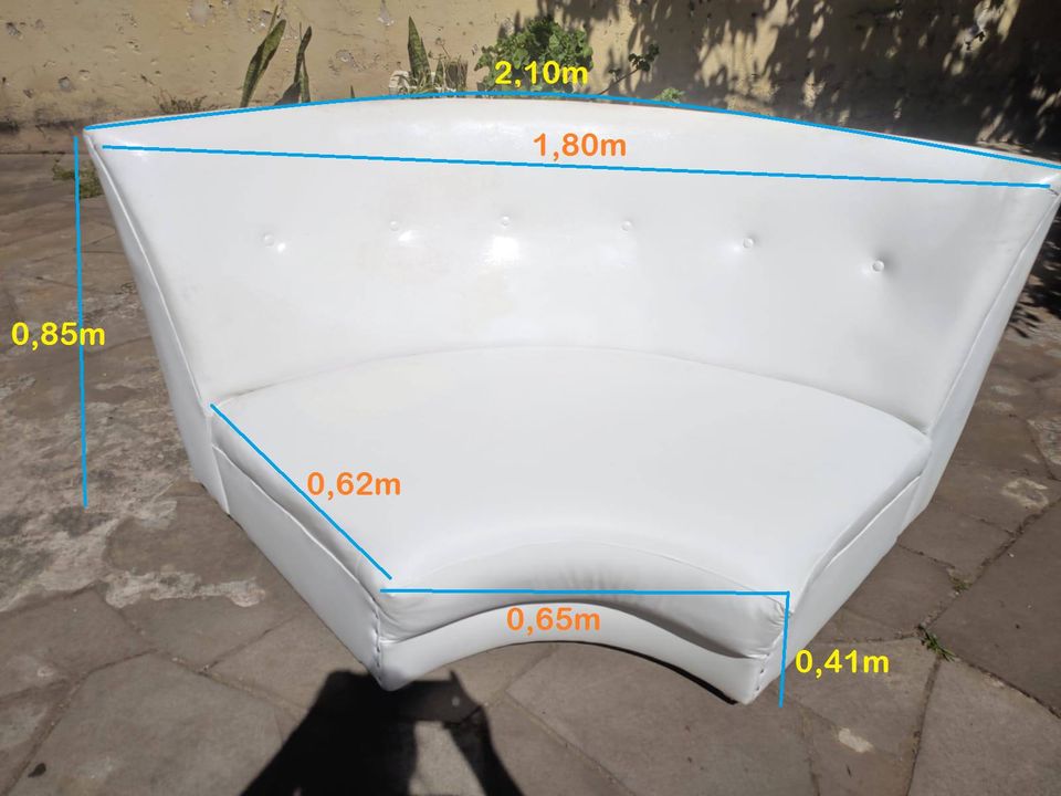 Sofa de canto em curva