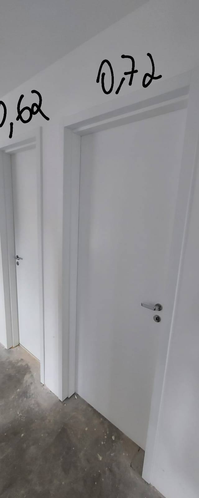Porta branca laqueada 0,72