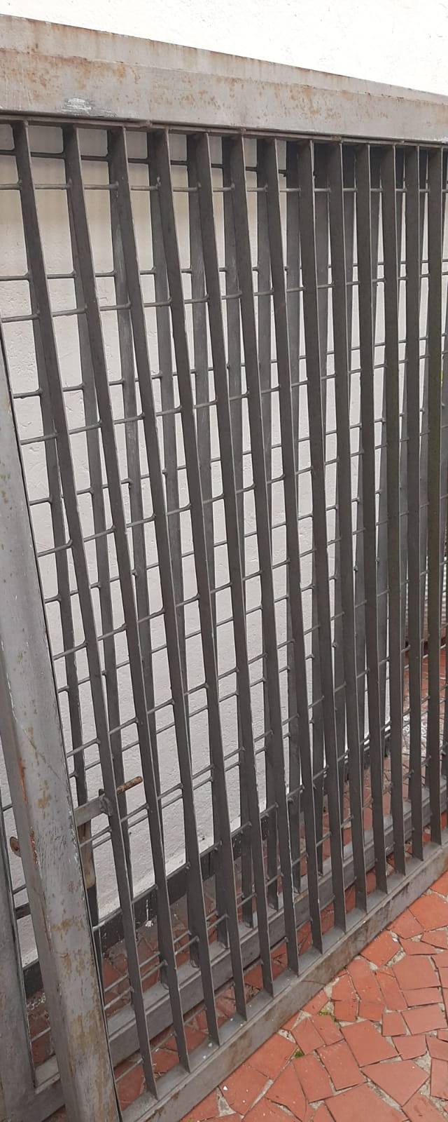 Portão 2 folhas 1,50 x 1,50 em metalgrade