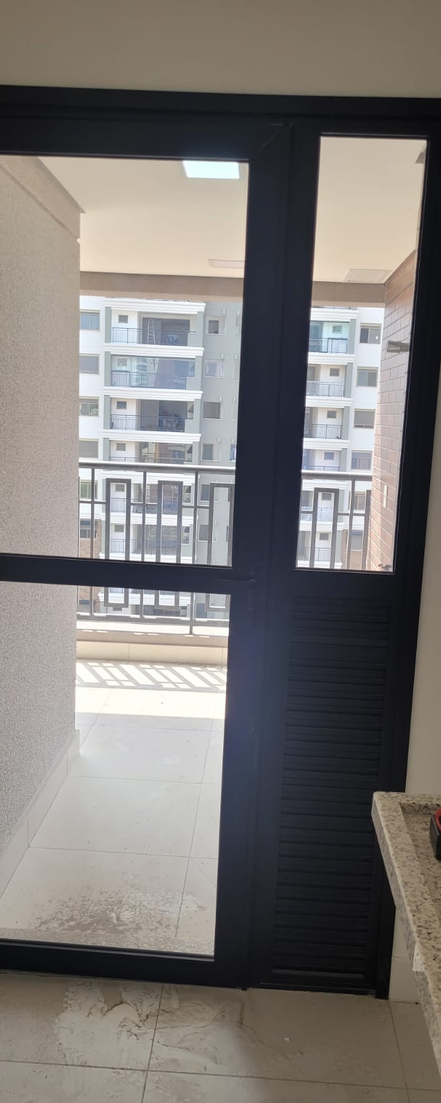 Porta De Serviço Cozinha/lavanderia Com Vidro Linha Premium