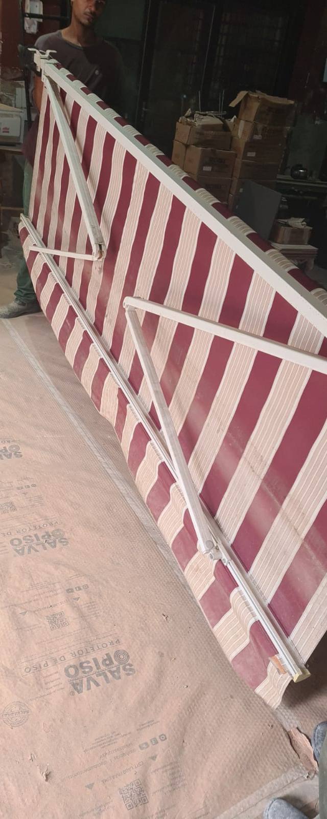TOLDO RETRÁTIL 290x210